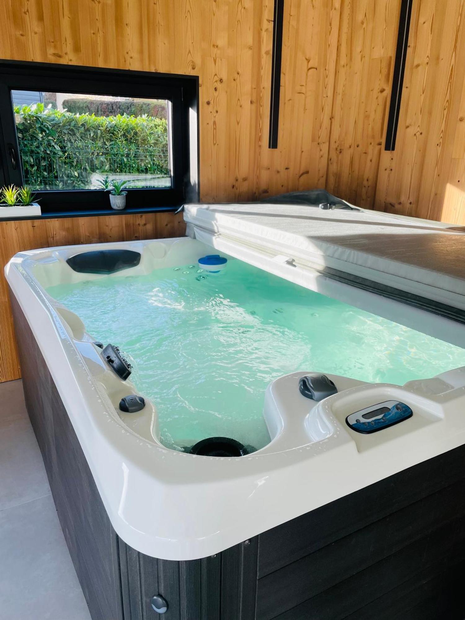Hébergement de vacances Maison Chez Nounou Sauna Jacuzzi Jardin Arbore Etting